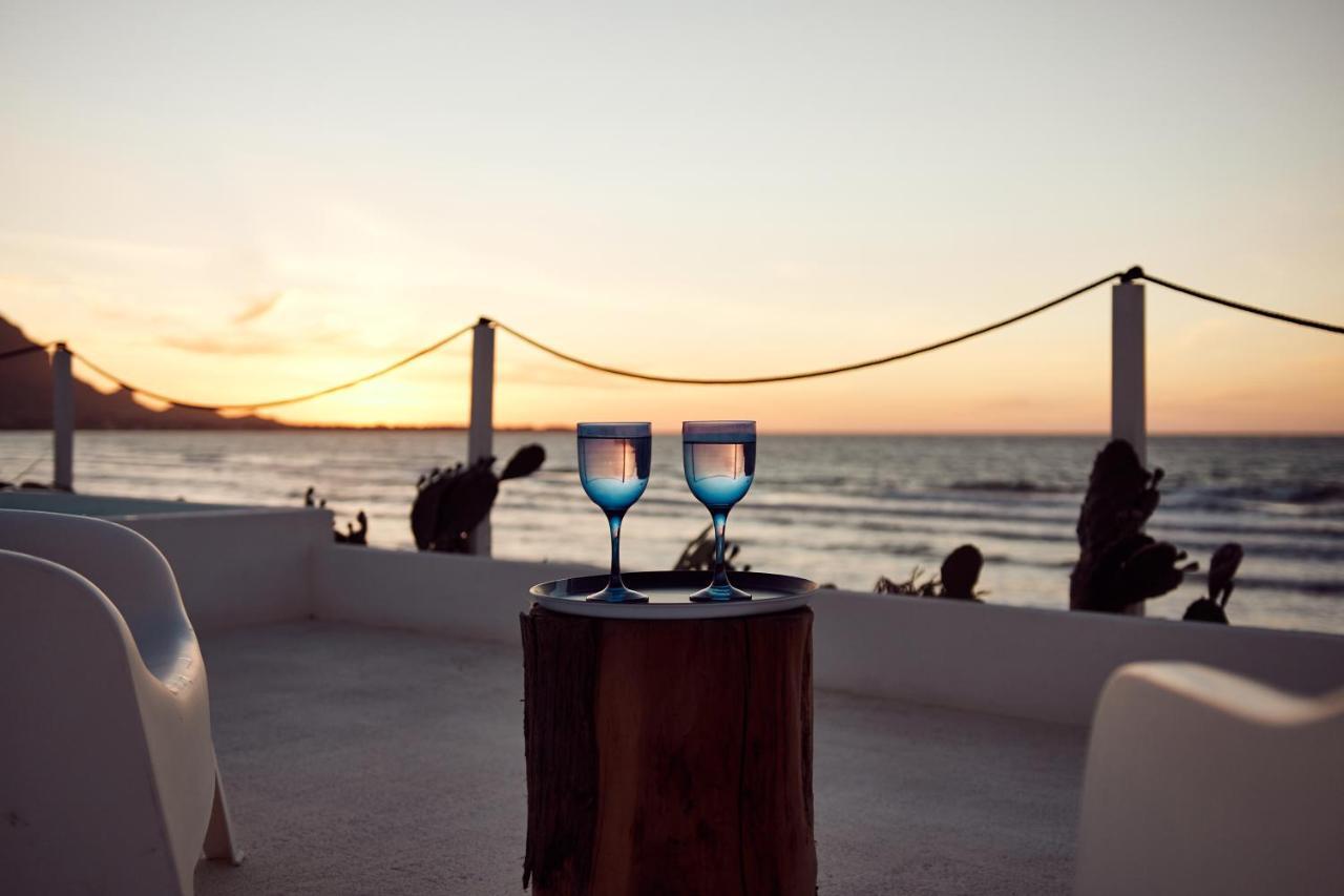 מלון קאריני Sea View Life מראה חיצוני תמונה